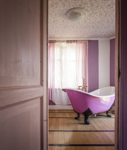 PINK ROOMS